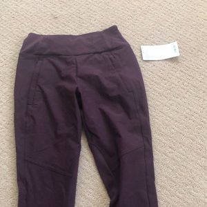 NWT Athleta Headlands Hybrid Trek Tight size 2
